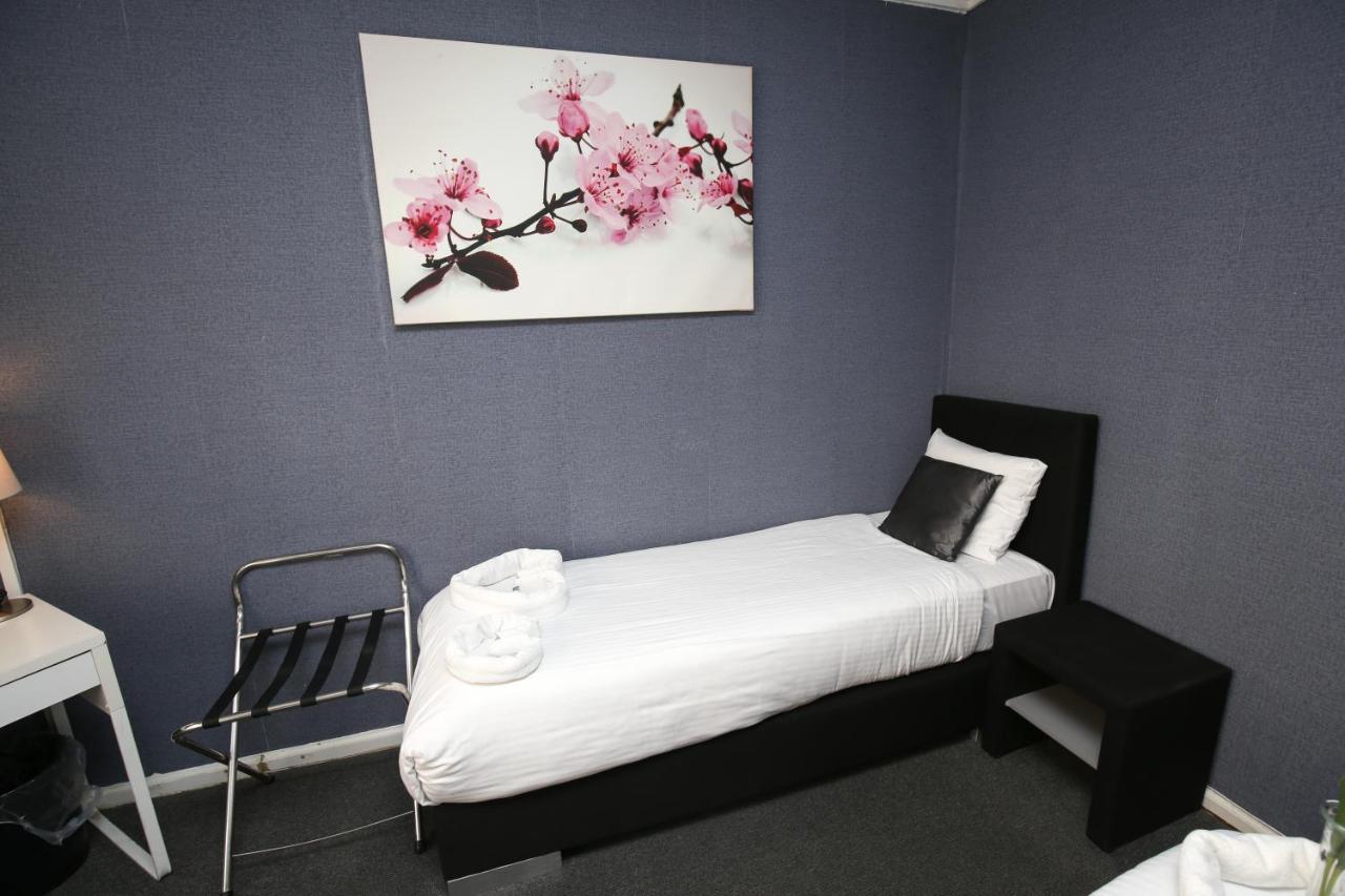 Chambre Simple Économique avec Salle de Bains Commune