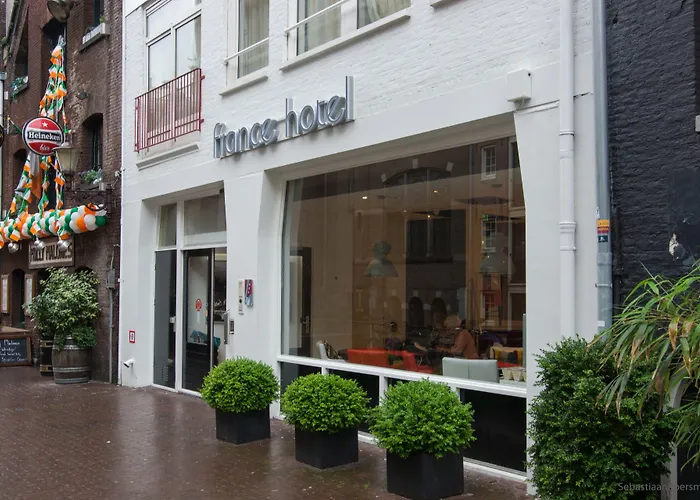 Hôtel 3 étoiles: France Hotel